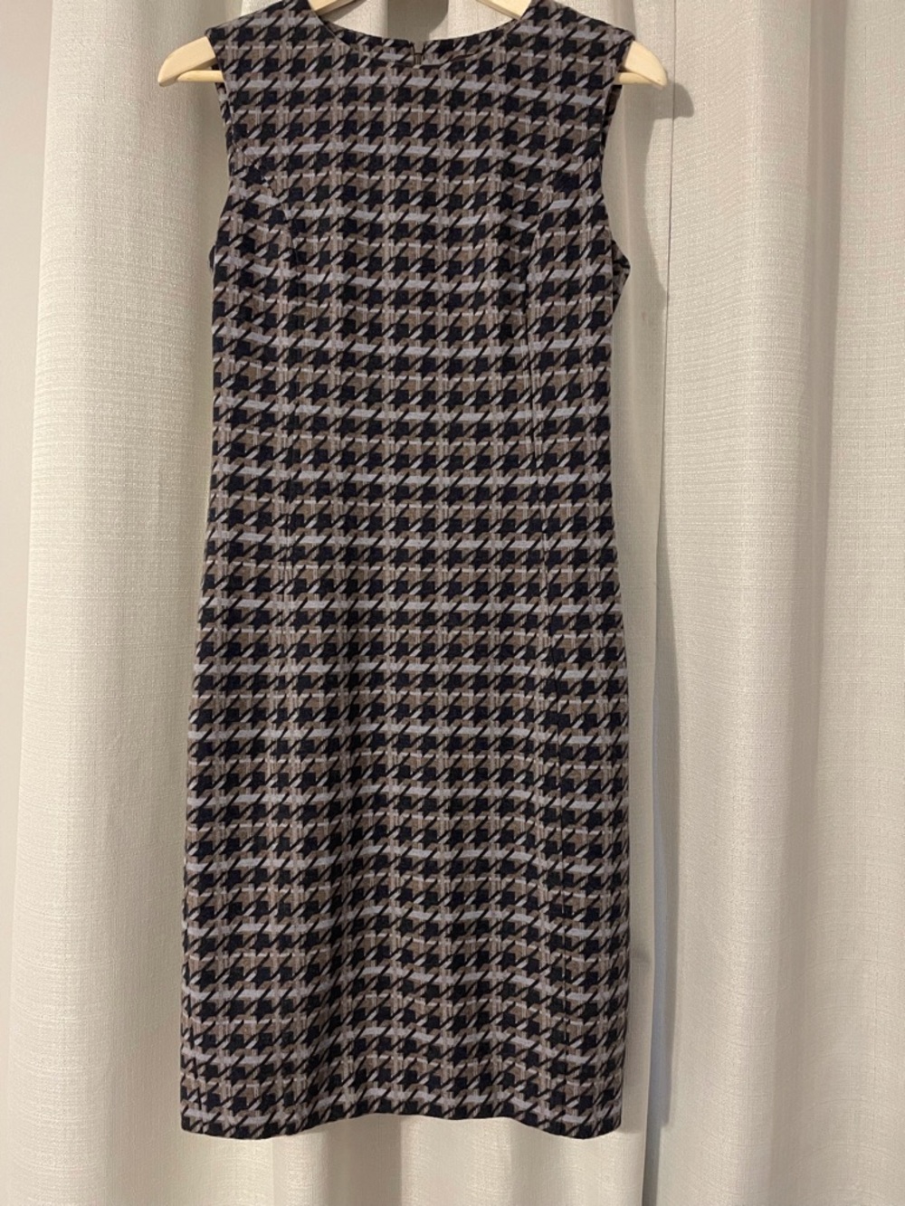 Peserico stunning Italian sheath dress made in Italy
